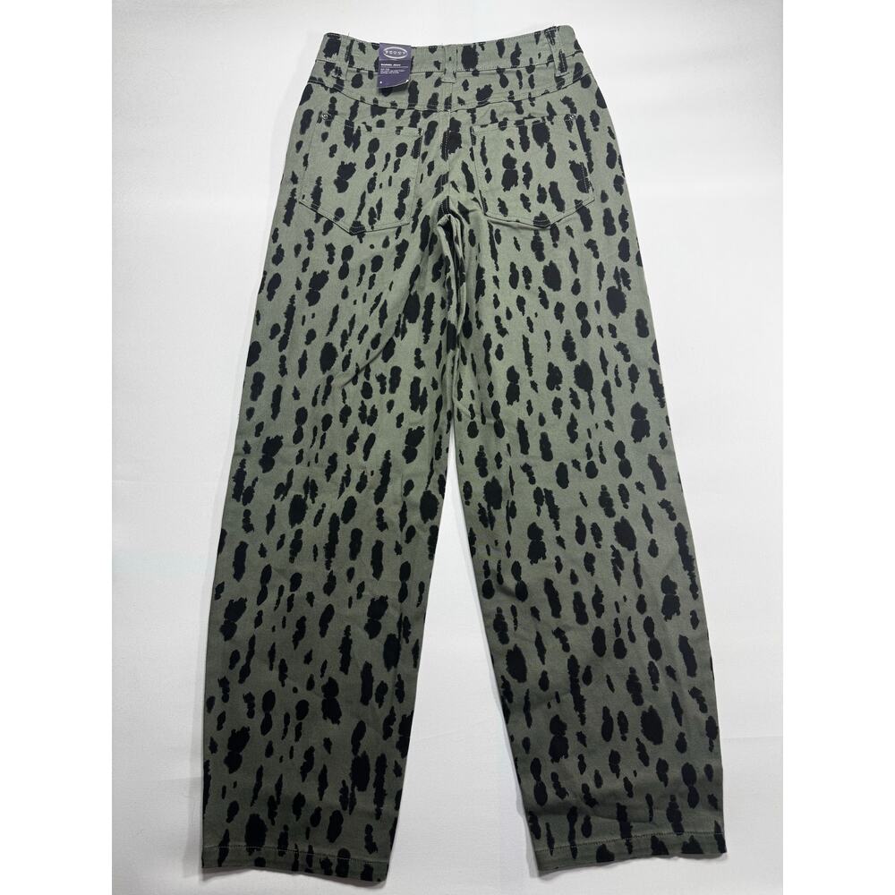 NWT Scoop Women's Leopard Print Green Black Barrel Jeans - Size 0/32" (28x31)* - Picture 2 of 5